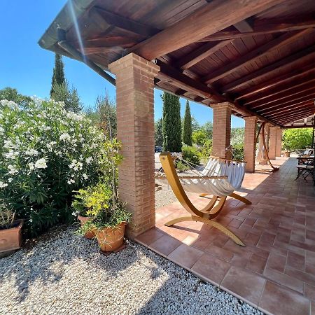 Casale Terre Rosse Bed and Breakfast Saturnia Exteriör bild