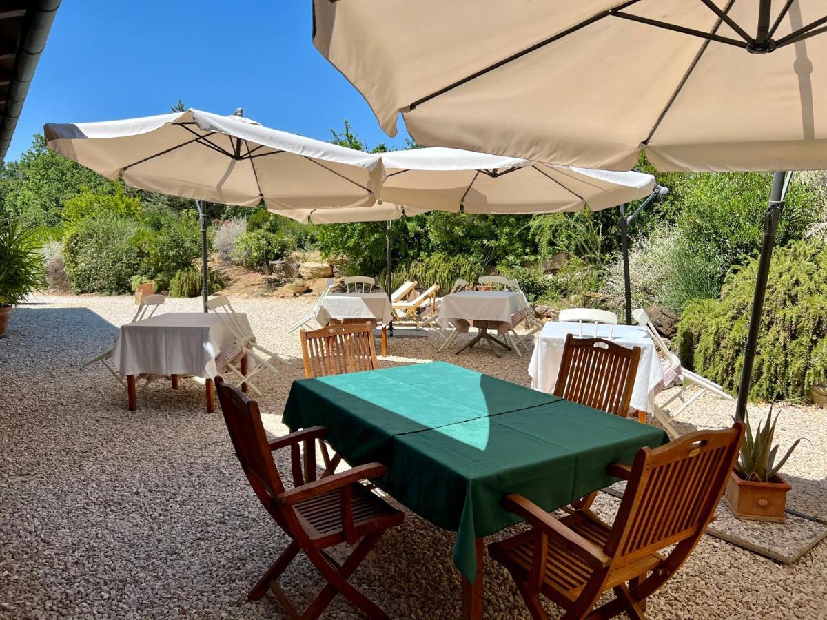 Casale Terre Rosse Bed and Breakfast Saturnia Exteriör bild